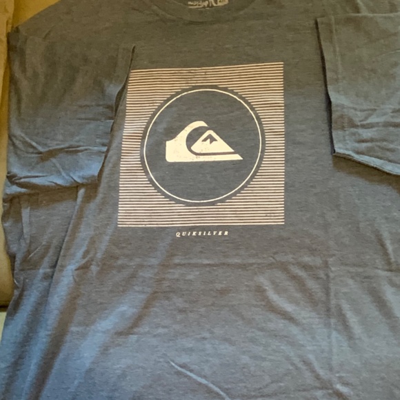 Quicksilver t-shirt. - Picture 2 of 6